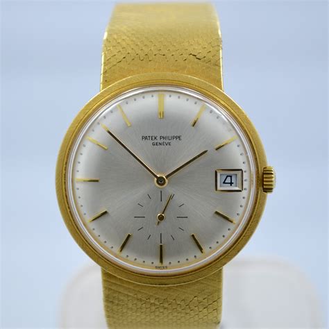 Patek Philippe Vintage Calatrava Automatic 18K Yellow Gold /.